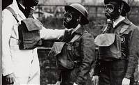 gas-mask-youth_ausschnitt.jpg