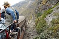 Ecuador_train_roof_ride_view_8.jpg