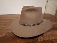 Akubra (2).jpg